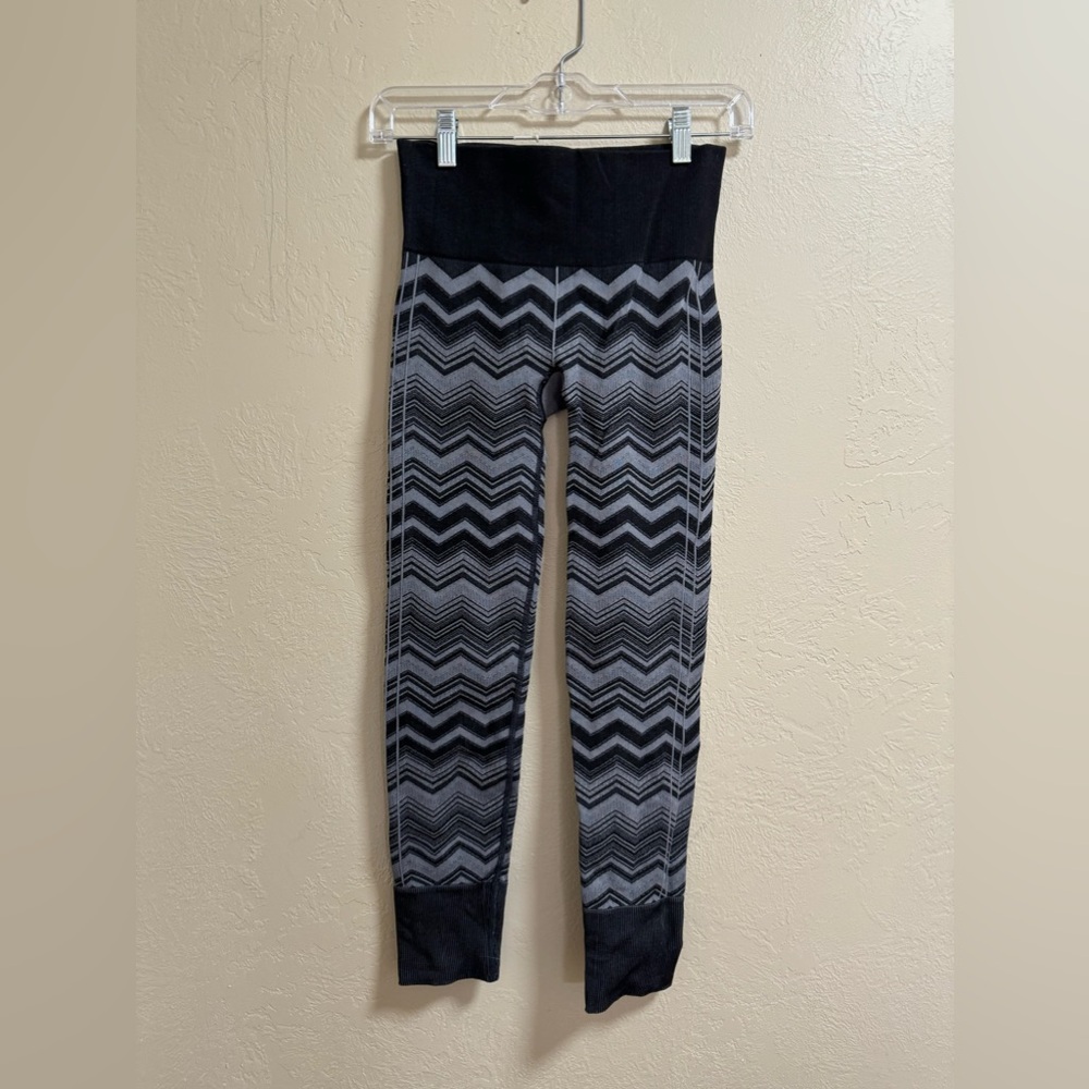 Lululemon EBB to Street Leggings Size 4